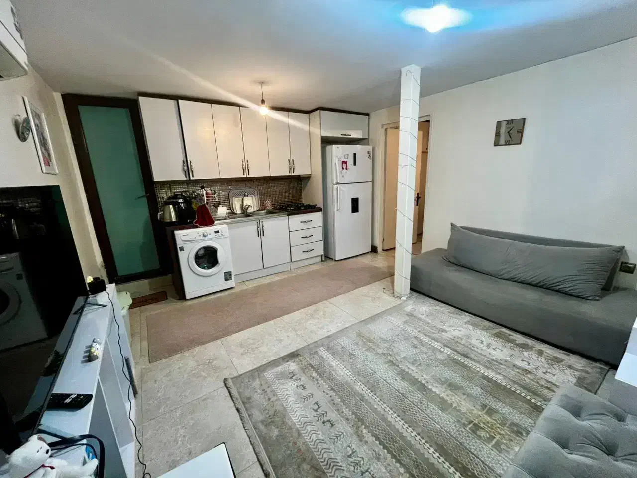 تقاطع کارون و سپه ۷۵ متر دو خواب