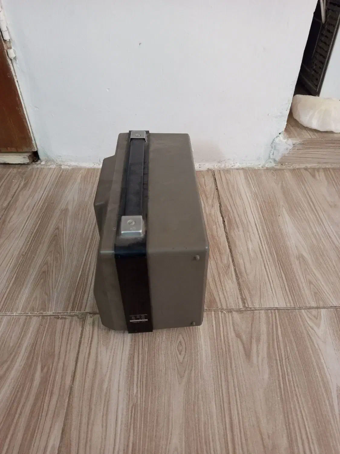 تلویزیون قدیمی و پخش کننده وضبط کننده وپرژکتور|تلویزیون و پروژکتور|محمدشهر, عباس آباد|دیوار