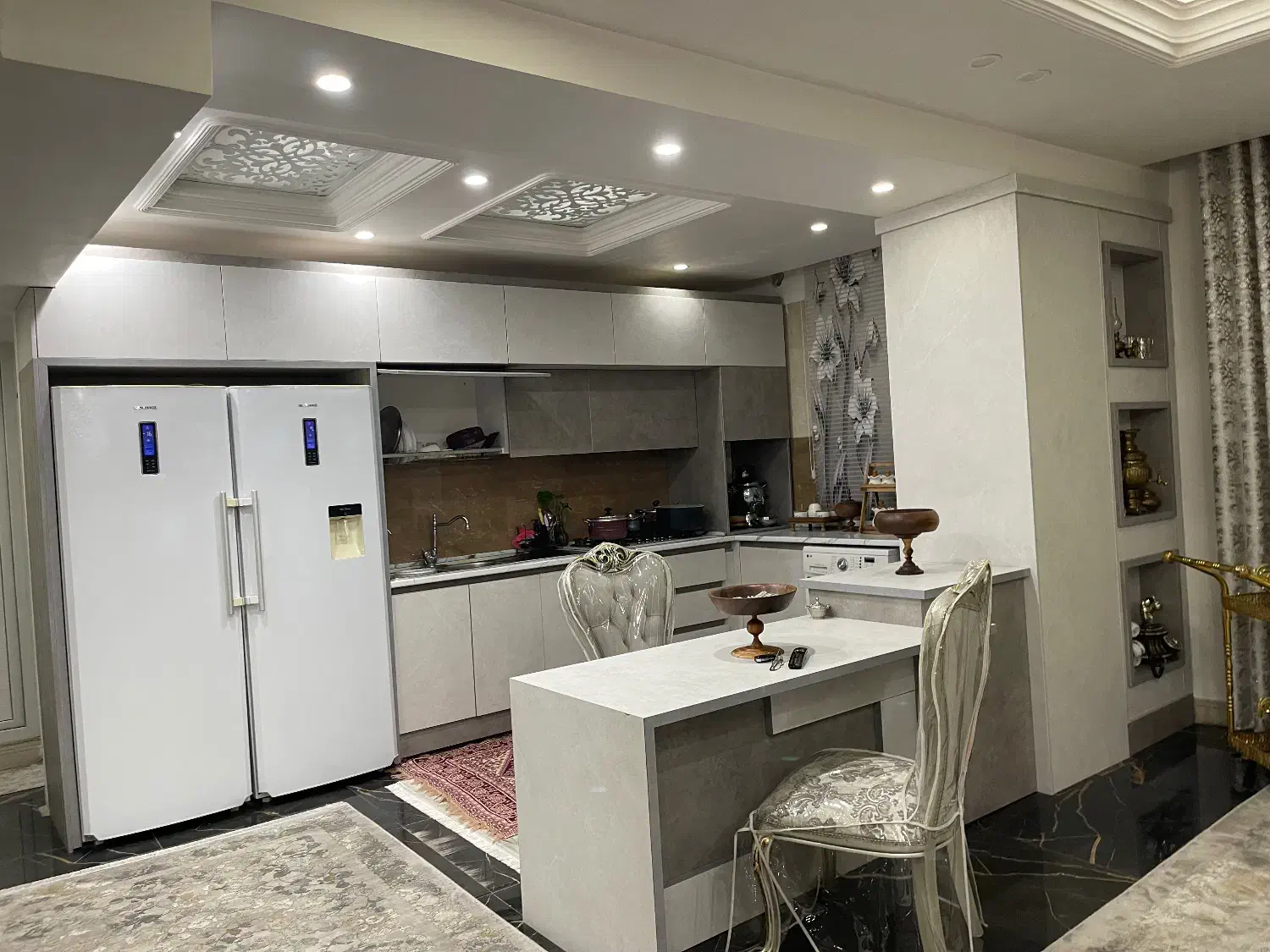 فروش تک واحدی نوساز تجهیز ۱۳۰ متری|فروش آپارتمان|رباط‌کریم, رباط‌کریم|دیوار