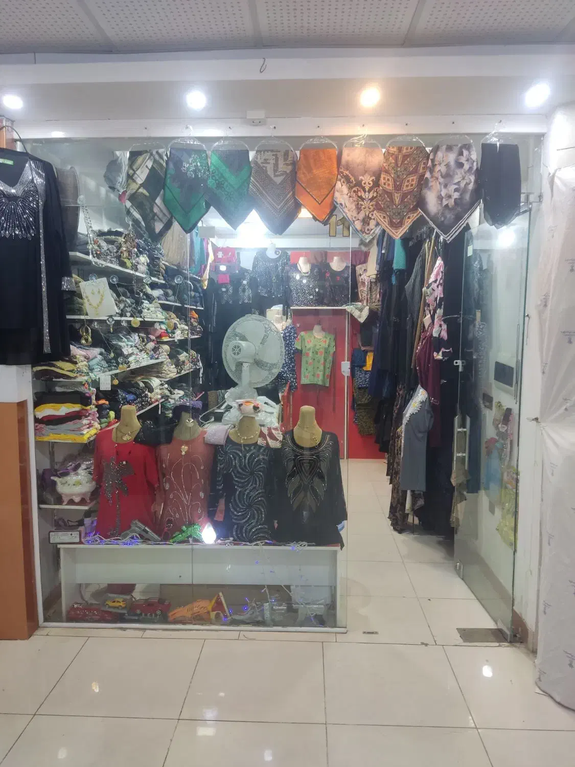 مغازه|فروش مغازه و غرفه|شهرکرد, |دیوار