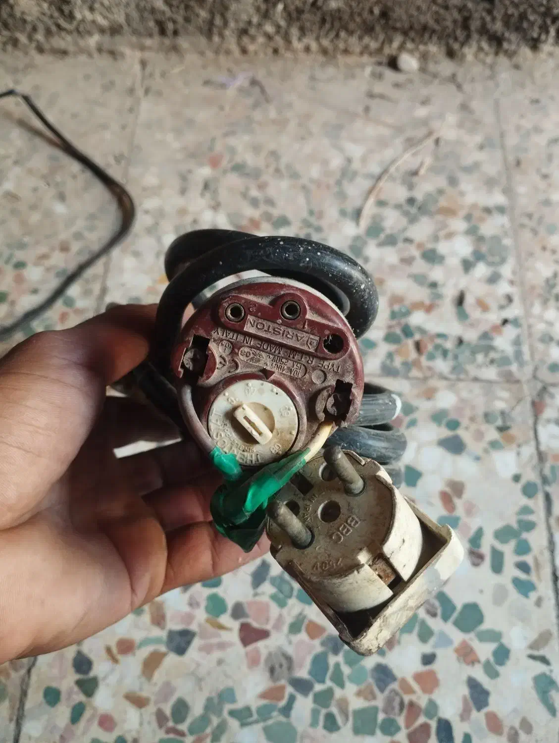 المنت|آبگرمکن، پکیج، شوفاژ|شوشتر, |دیوار