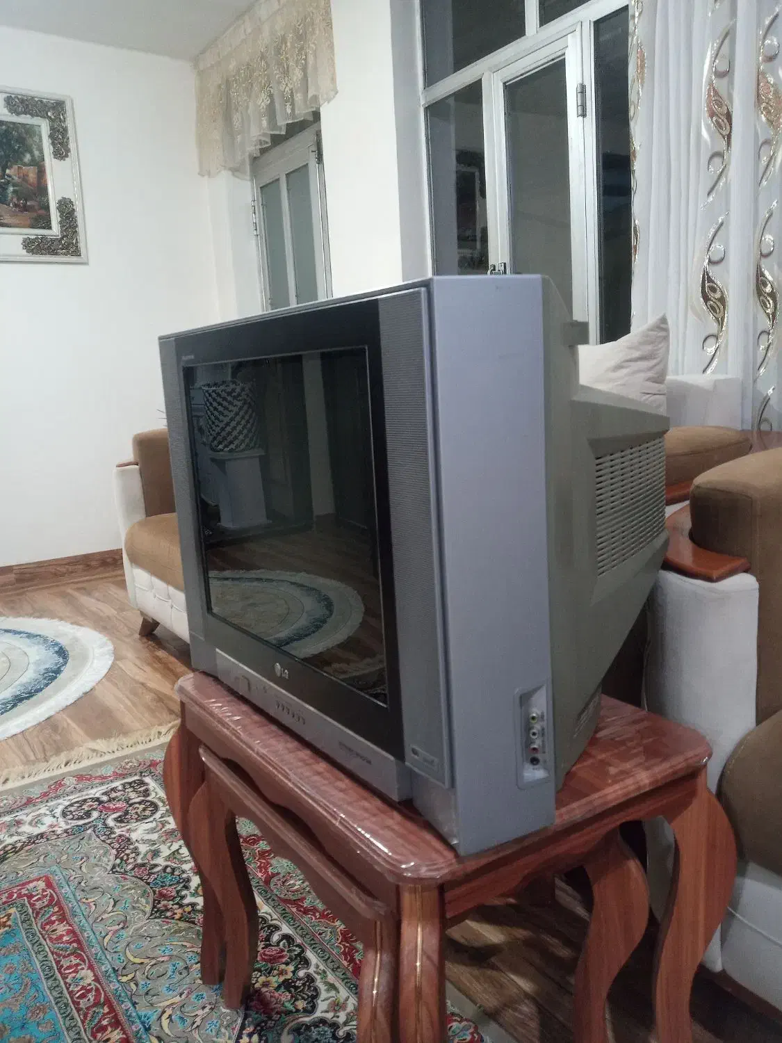 تلوزیون ال جی درحدنو|تلویزیون و پروژکتور|اردبیل, |دیوار