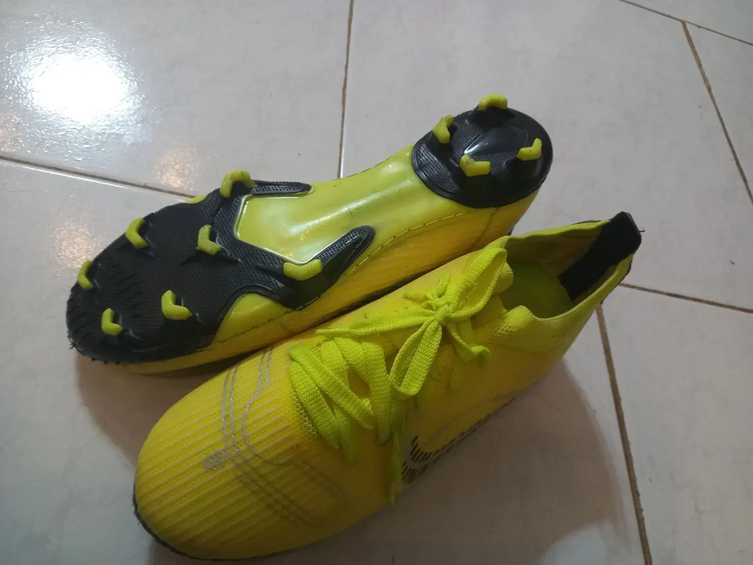 کفش فوتبالی استوک نو نایکی|کیف، کفش، کمربند|کرمانشاه, |دیوار