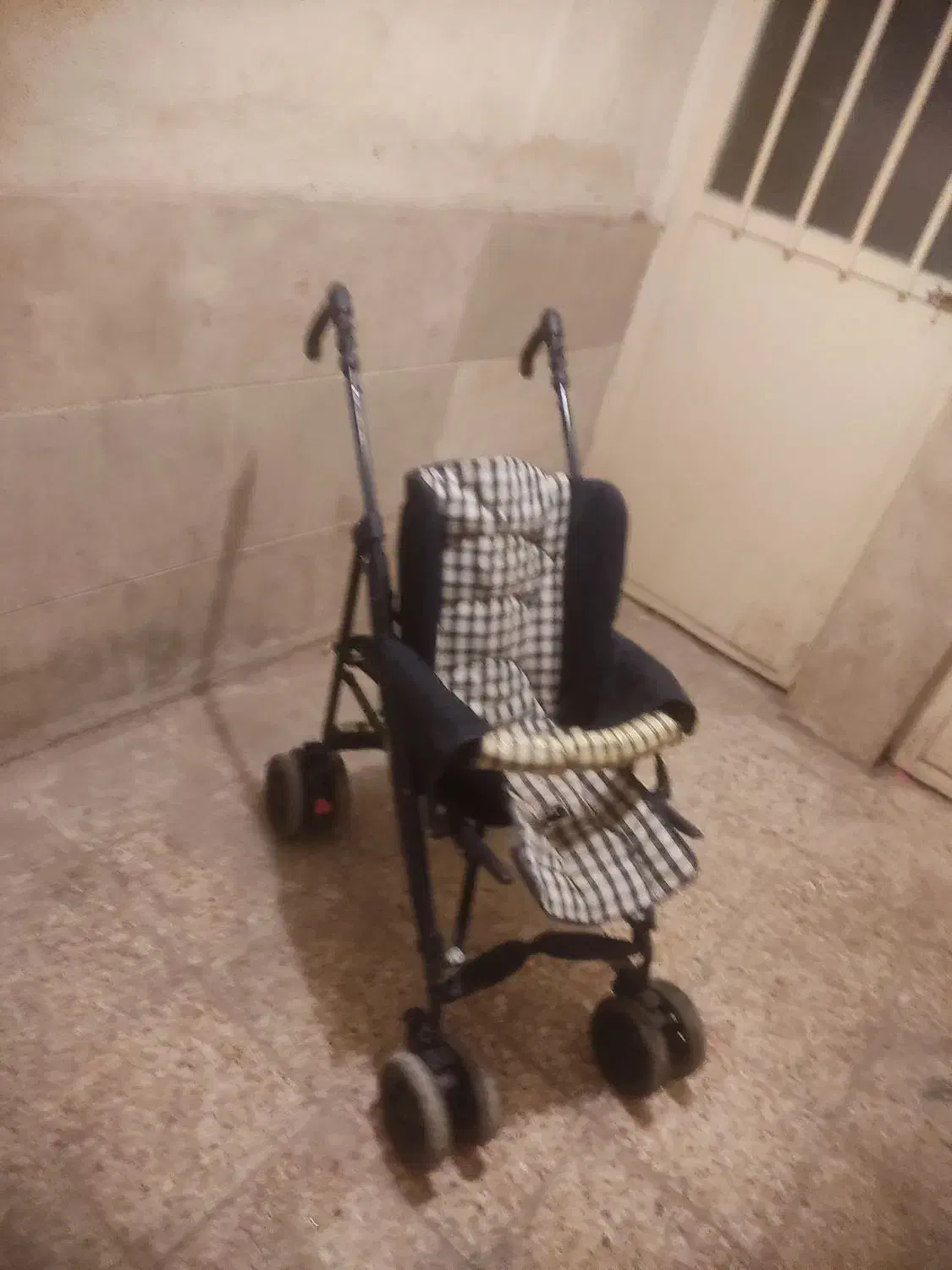 کالسکه جنس محکم با تحمل وزن بالا|کالسکه و لوازم جانبی|تهران, وردآورد|دیوار