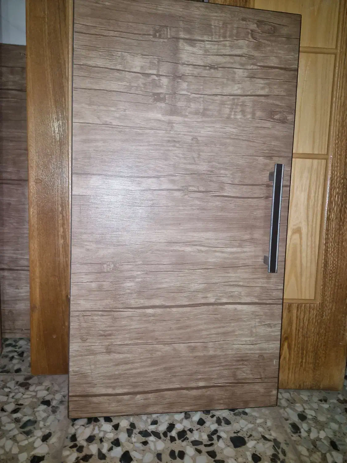 درب چوبی و درب کابینت ام دی اف|مصالح و تجهیزات ساختمان|شاهین‌شهر, عطار|دیوار