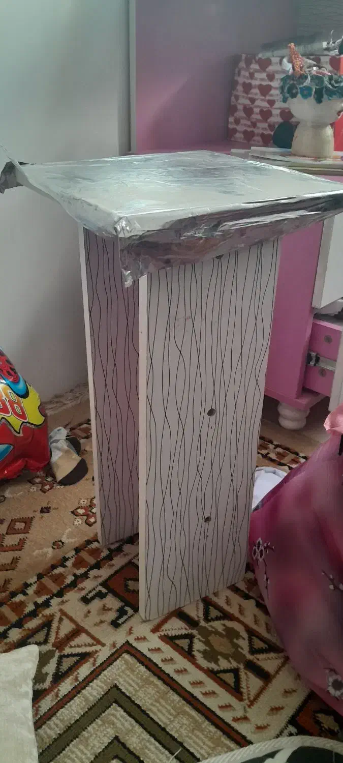 میز آرایش و صندلی|تخت و سرویس خواب|مشهد, شهرک امام هادی (شهرک غرب)|دیوار