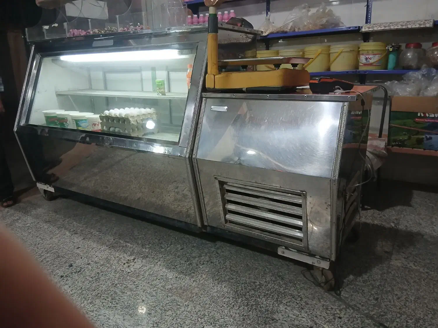 یخچالویترینیتماماستیلنگیر|فروشگاه و مغازه|خمینیشهر, |دیوار