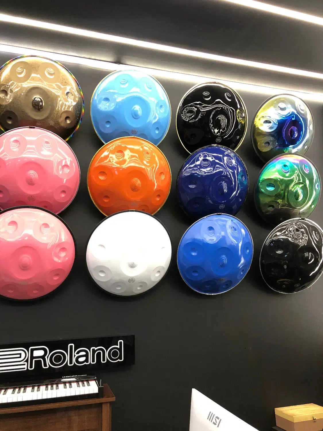 هنگ درام|درام و پرکاشن|کرج, اصفهانی‌ها|دیوار