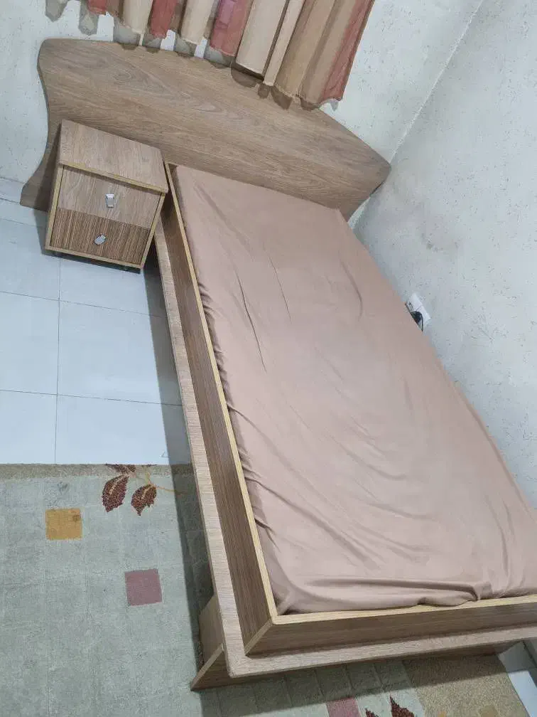 تخت و کمد|تخت و سرویس خواب|تهران, وردآورد|دیوار