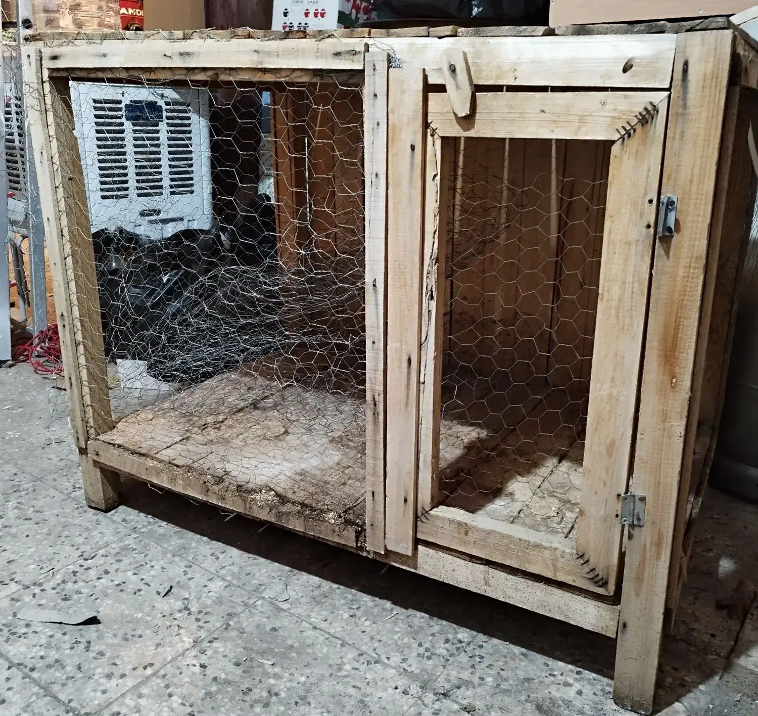 قفس چوبی مرغ و خروس با فنس فلزی|لوازم جانبی حیوانات|ارومیه, |دیوار