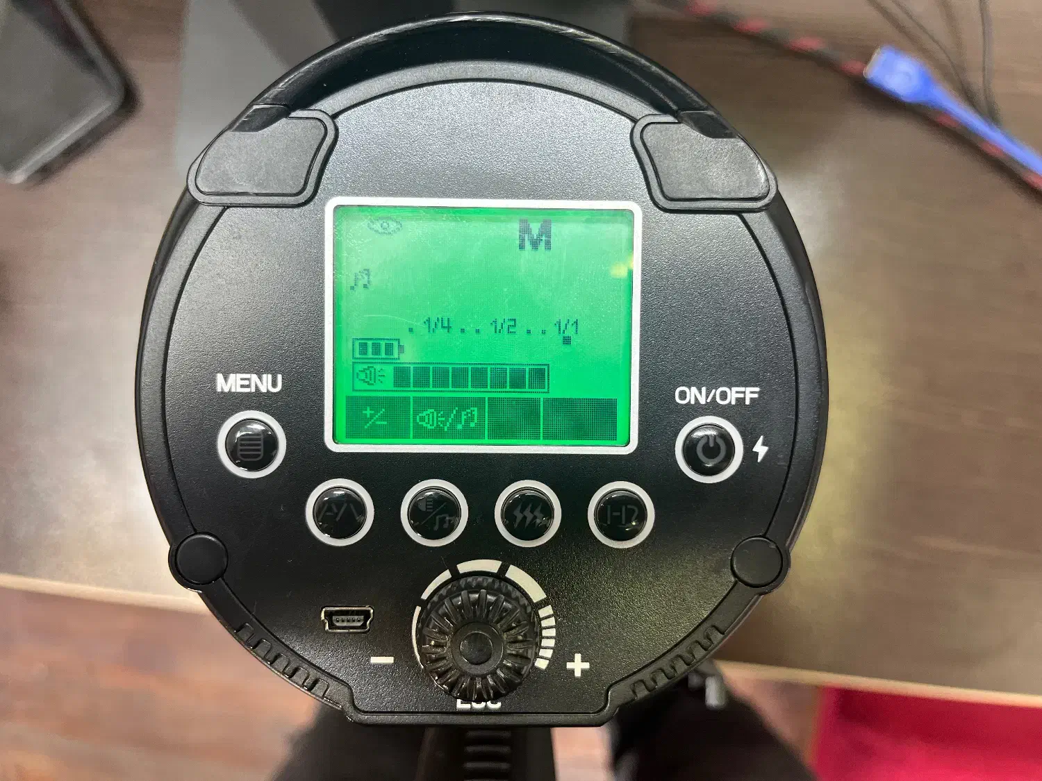 فروش فلاش پرتابل عکاسی نایس فتو|دوربین عکاسی و فیلم‌برداری|شاهرود, |دیوار