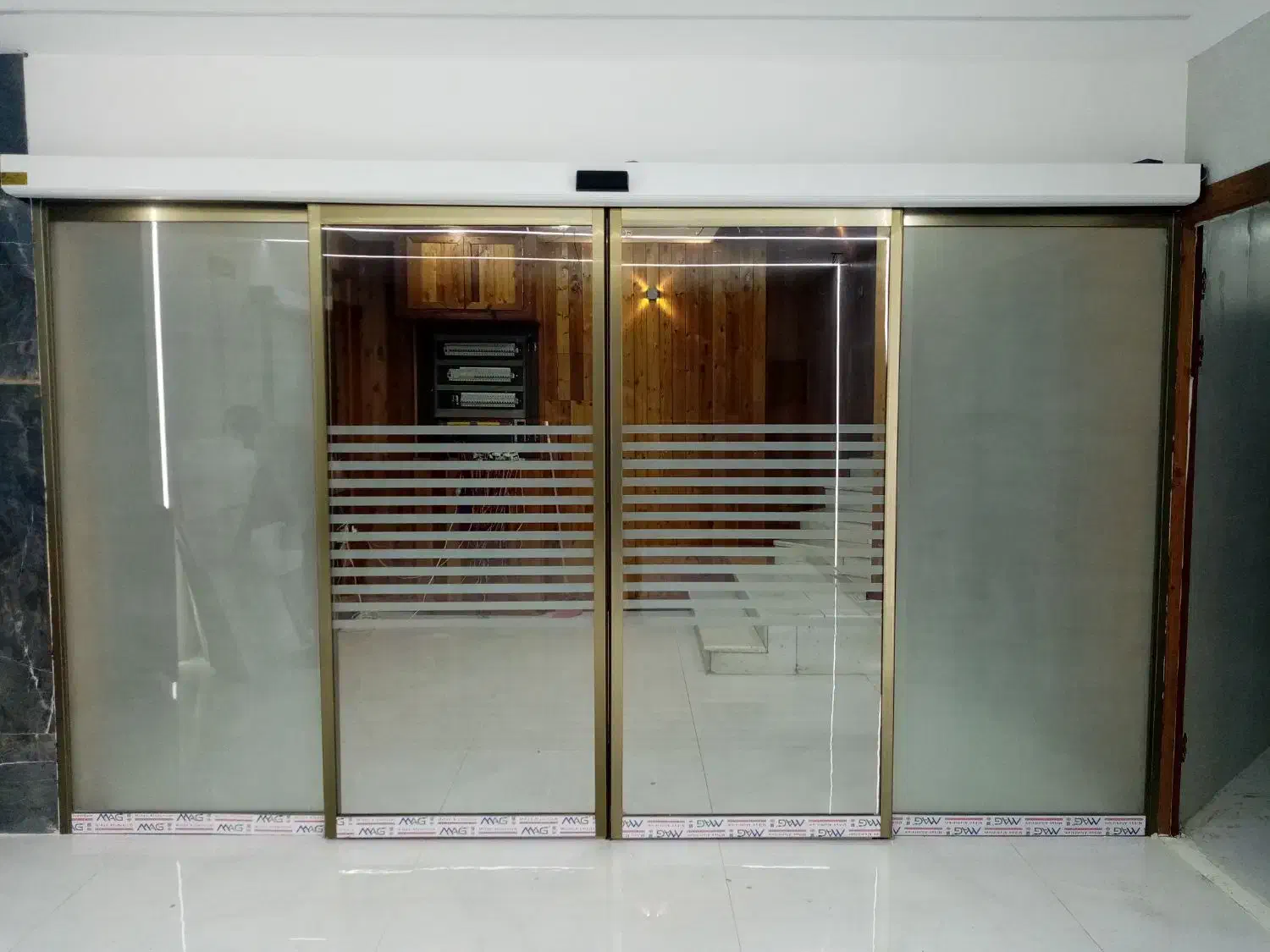 درب و سایه بان برقی|خدمات پیشه و مهارت|شاهین‌شهر, سعدی شمالی|دیوار