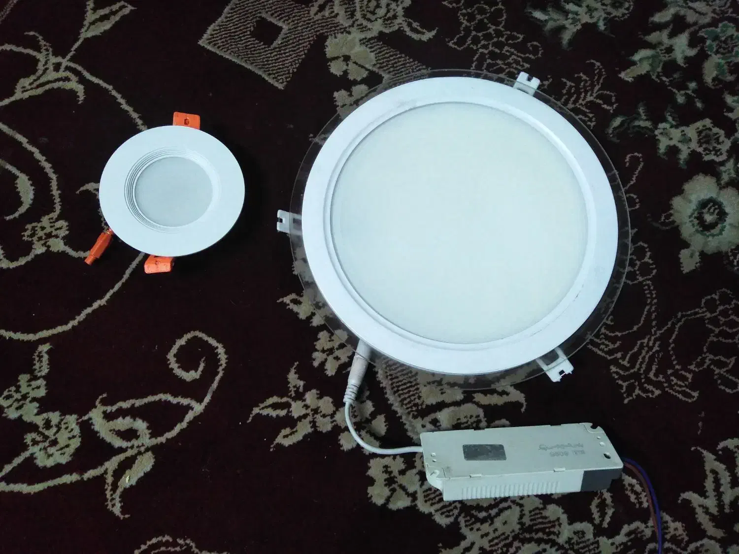 لامپ|لامپ و چراغ|مشهد, انقلاب|دیوار