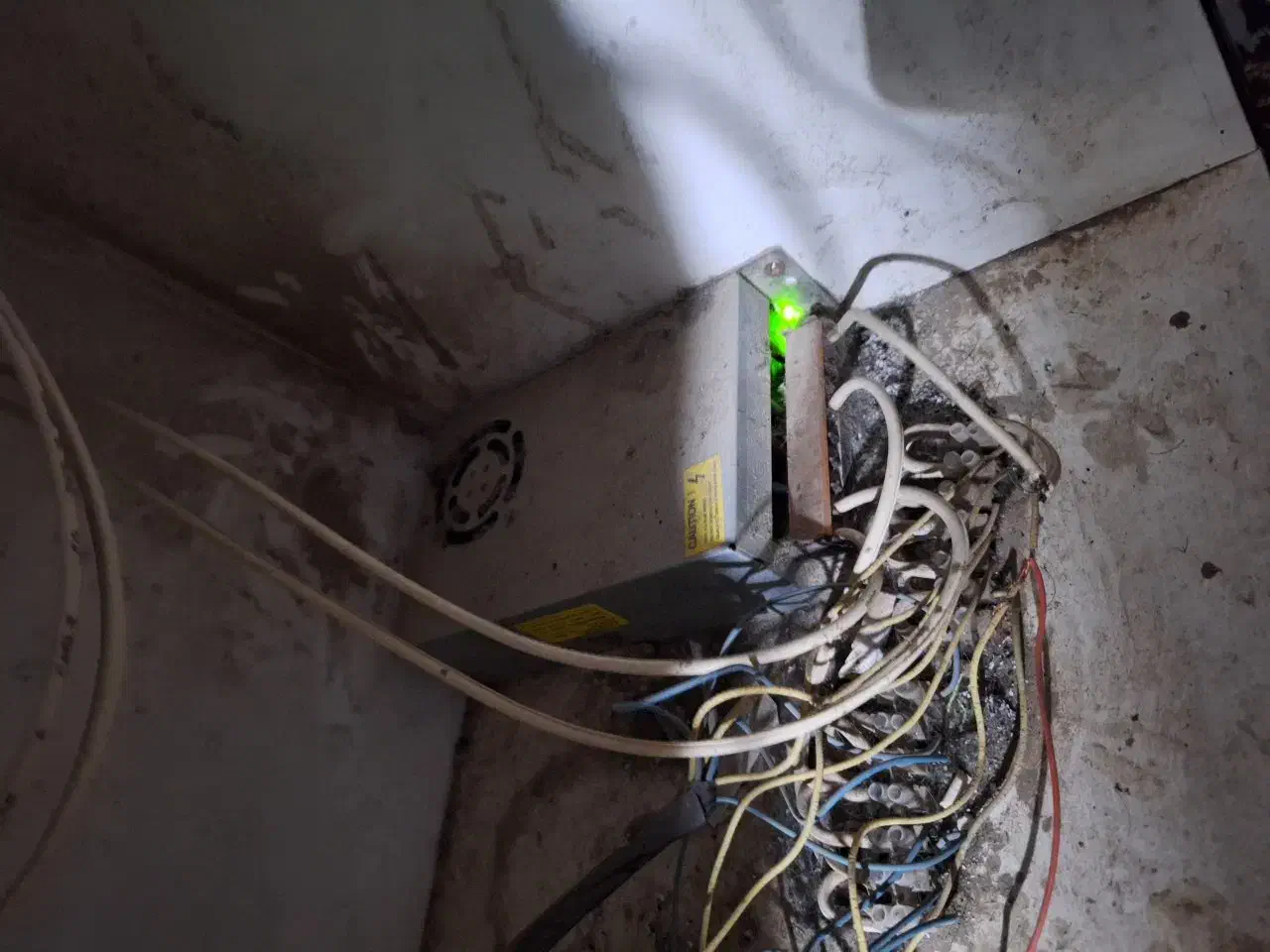 دوربین مداربسته ۷ عدد کامل با لوازم|دوربین مداربسته|رباطکریم, رباطکریم|دیوار