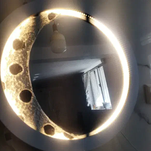 اینه|آینه|کاشمر, |دیوار