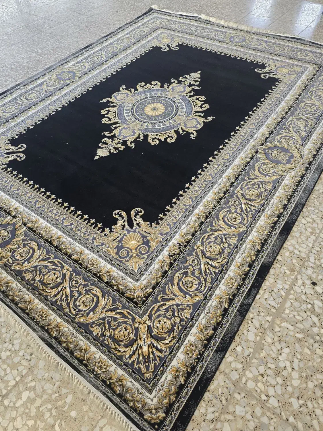 فرش اصفهان موج 1000 شانه تراکم 3000|فرش|تهران, شهرک شریعتی|دیوار