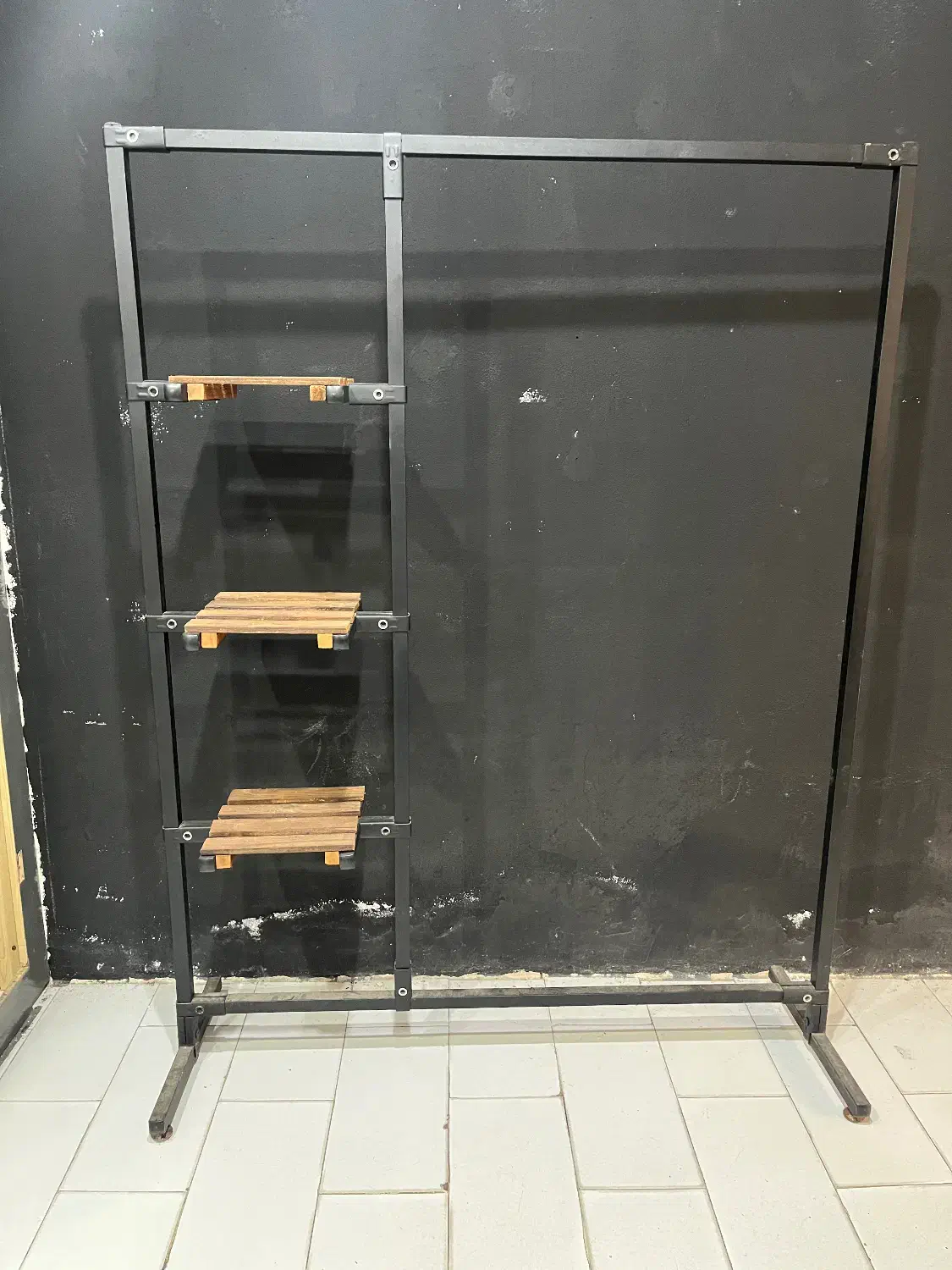 رگال لباس طبقه دار|بندرخت و رخت‌آویز|بندر انزلی, پردیس|دیوار