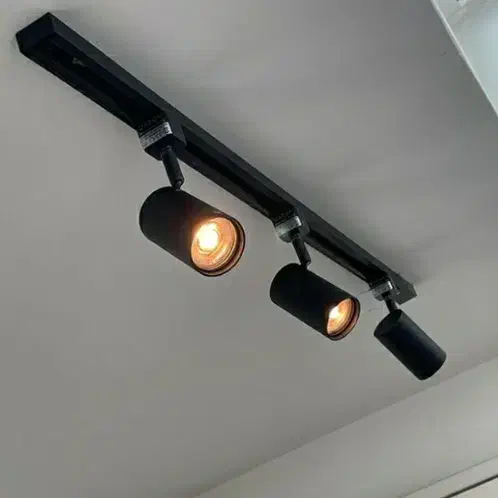 نصب لوستر پرده قفسه رگال آینه لامپ لاینر نورمخفی|خدمات پیشه و مهارت|ابهر, |دیوار