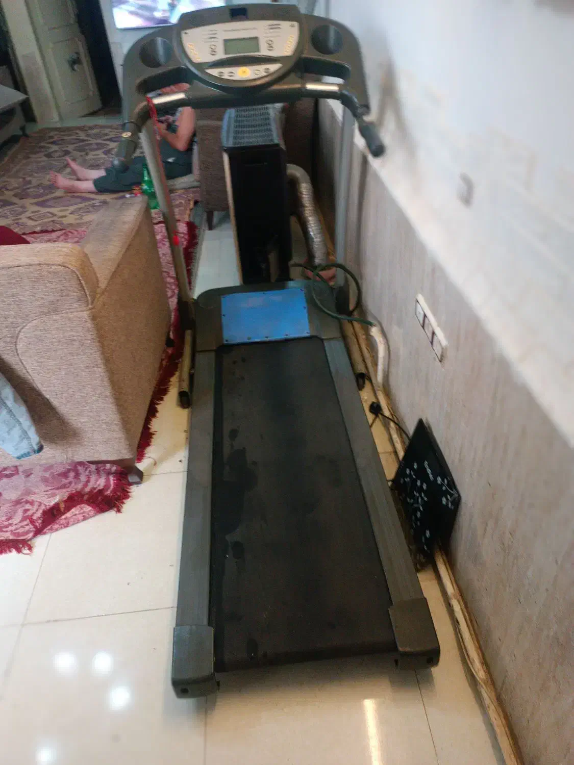 تردمیل کاملا سالم|تجهیزات ورزشی|صفادشت, |دیوار