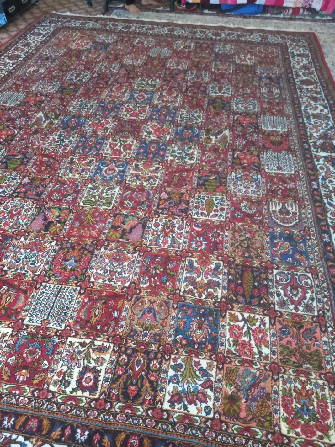 فرش دست بافت خشتی چالشتر|فرش|اصفهان, فرودگاه شهید بهشتی|دیوار