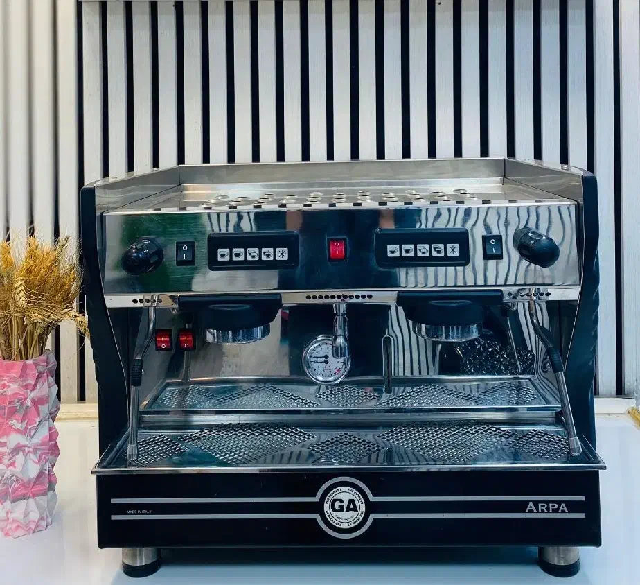 اسپرسو ساز صنعتی Lanuovaera مدل آرپالوکس 2010|سماور، چایساز، قهوهساز|بوشهر, |دیوار