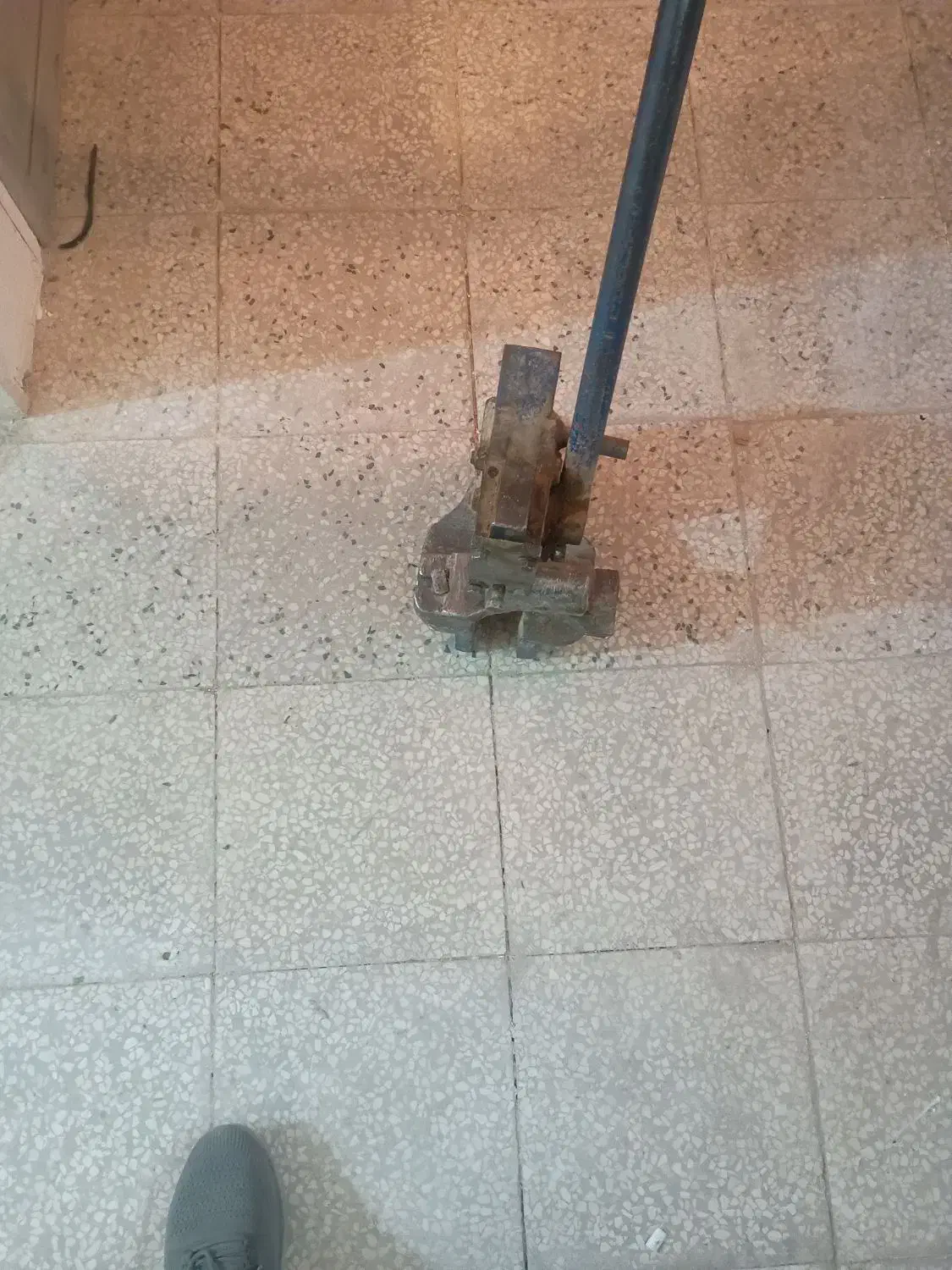 پرس دستی|ابزارآلات|صدرا-فارس, فاز ۲|دیوار