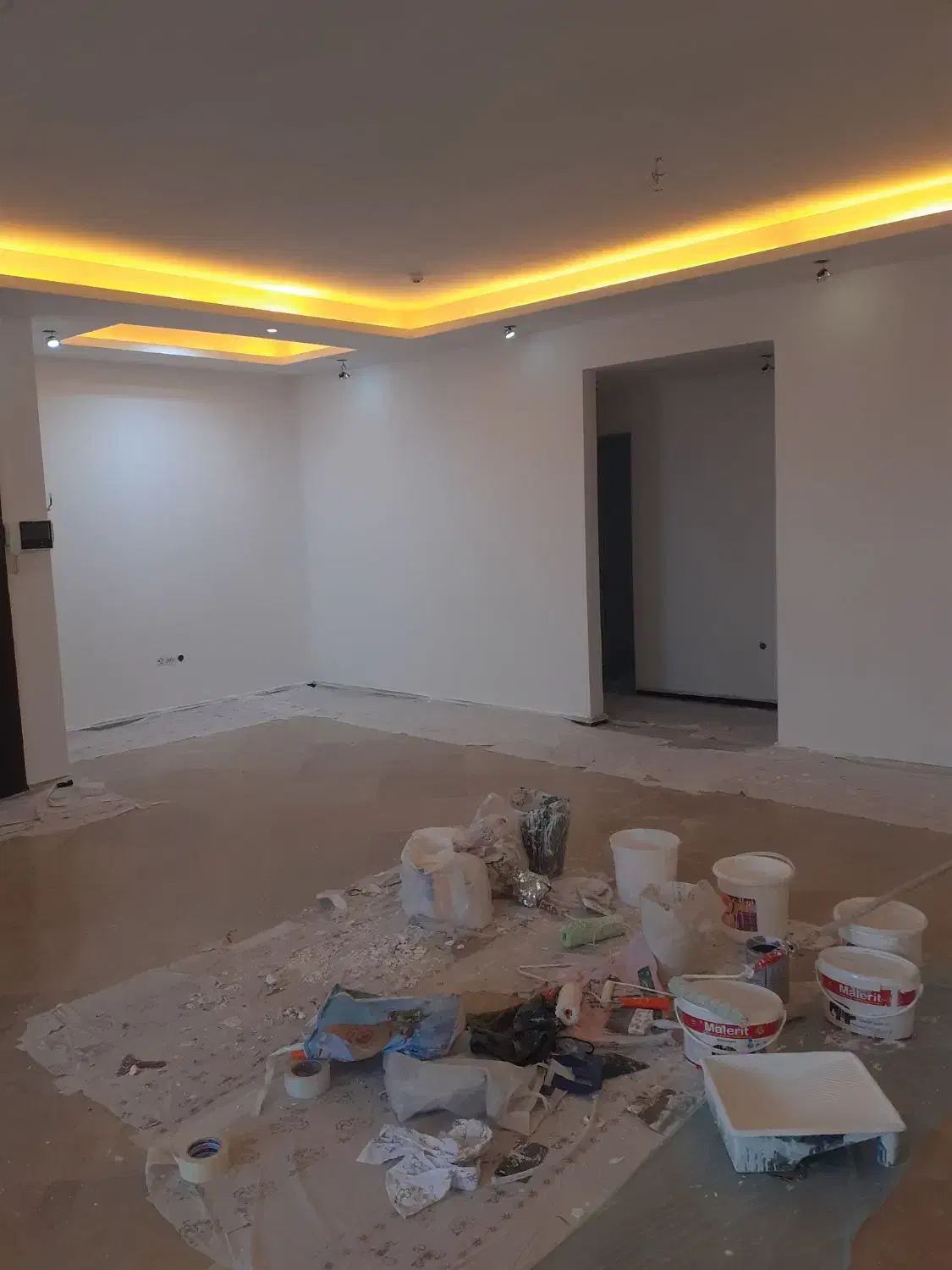 نقاشنقاشیساختمان|خدمات پیشه و مهارت|نورآباد, |دیوار