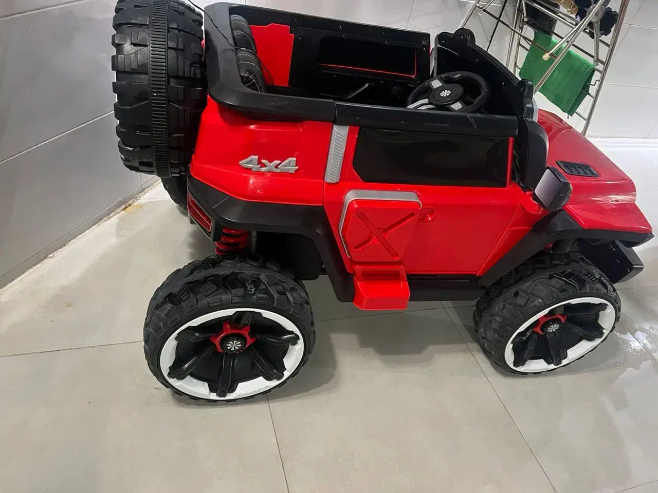 فروش ماشین شارژی دونفره|اسباببازی بچه|بندر کنگان, |دیوار