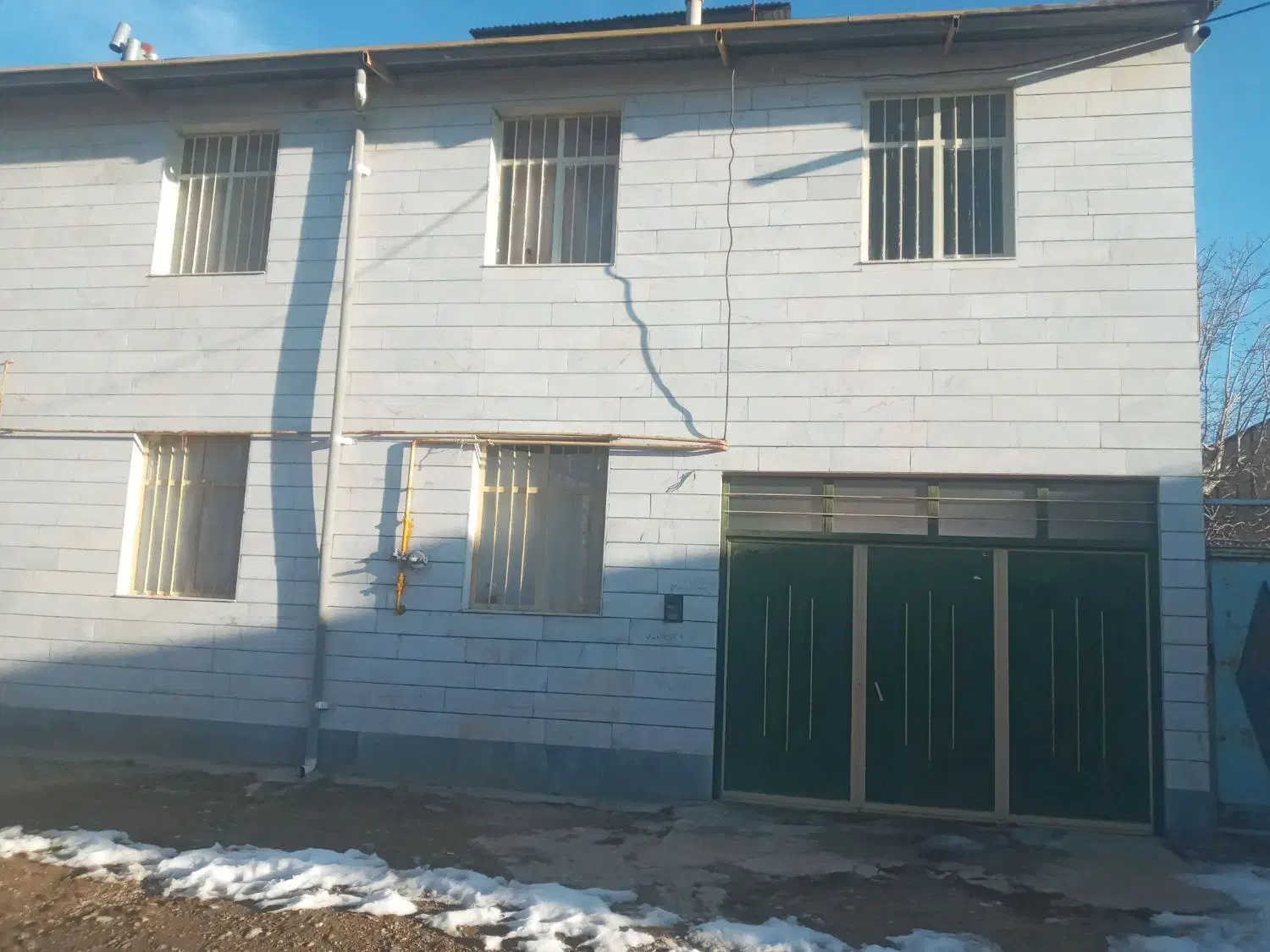 خانه ای ویلایی|فروش خانه و ویلا|فرمهین, |دیوار