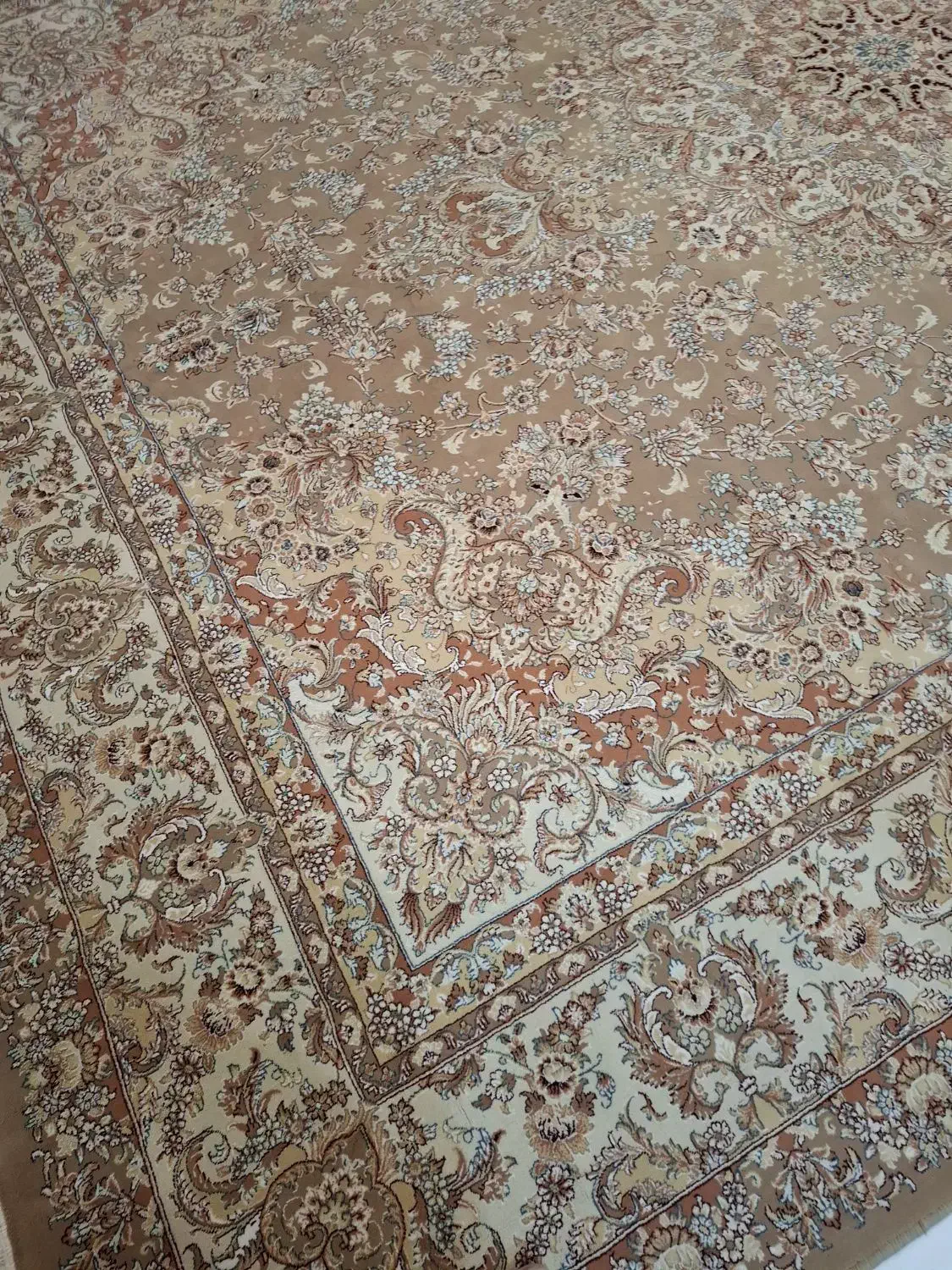 یک جفت فرش ۱۲ متری ۷۰۰ شانه بع علت جابجایی|فرش|تهران, فاطمی|دیوار