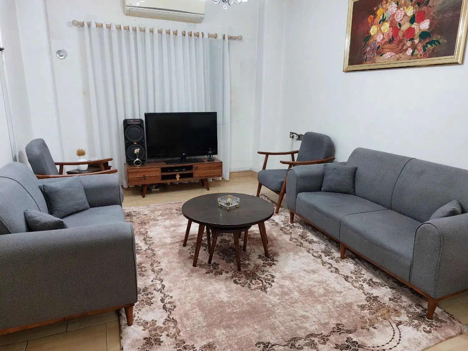 مبل مدل مینیمال|مبلمان خانگی و میز عسلی|رشت, جهاد|دیوار