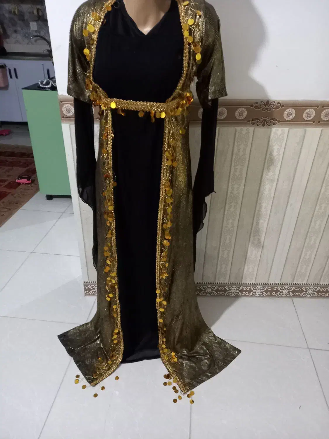 تعدادی لباس|لباس|خرم‌آباد, |دیوار