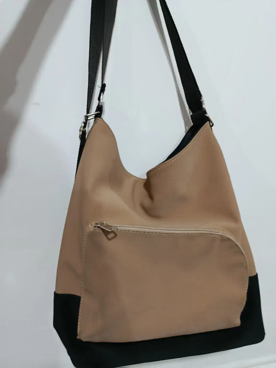 نونو|کیف، کفش، کمربند|بروجرد, |دیوار