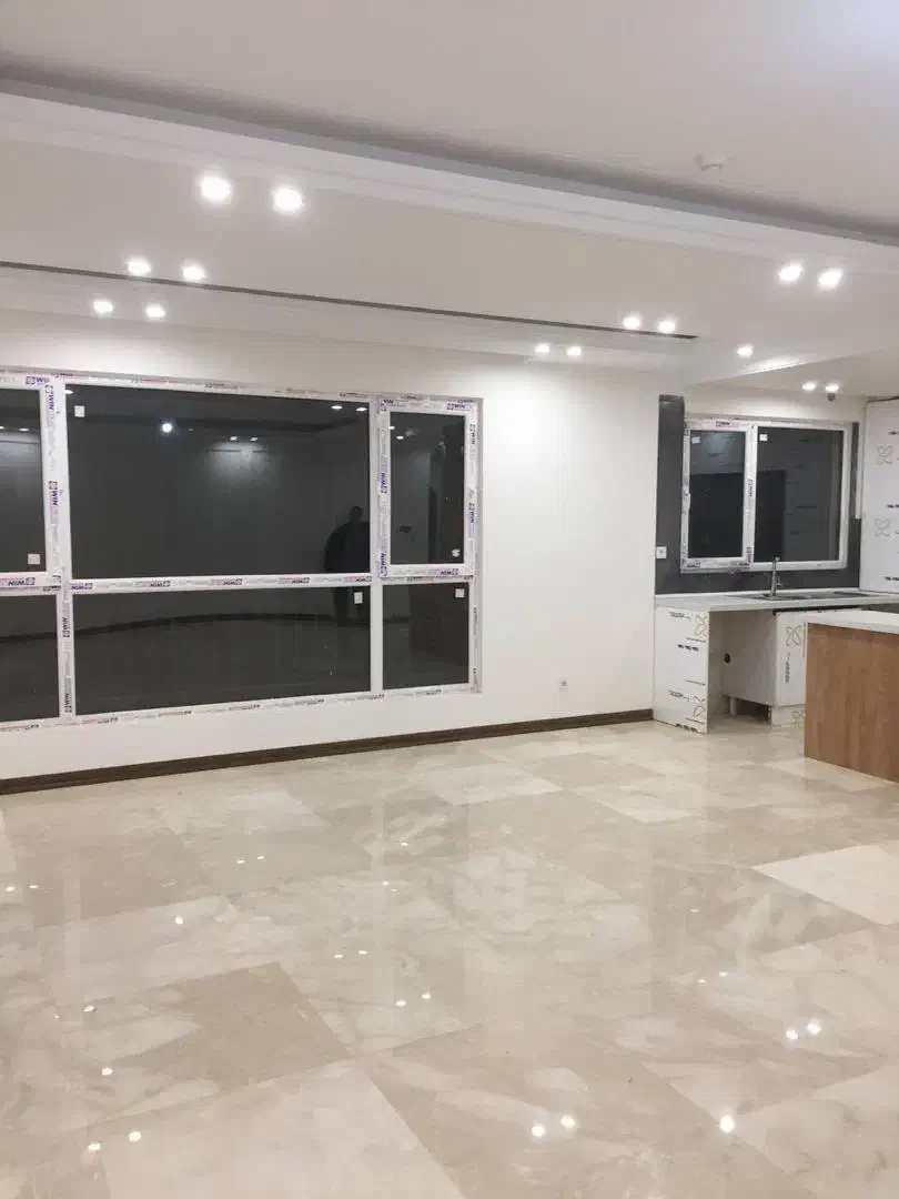 ۱۱۰ متر / ۲ خواب / کلیدنخورده /فول