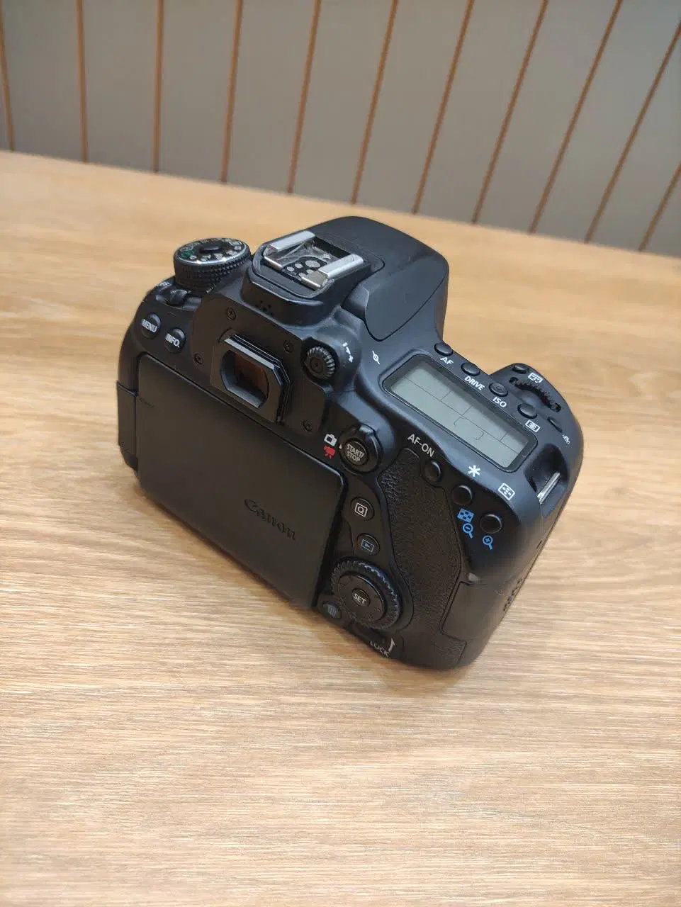 body canon 80D|دوربین عکاسی و فیلمبرداری|سمنان, |دیوار