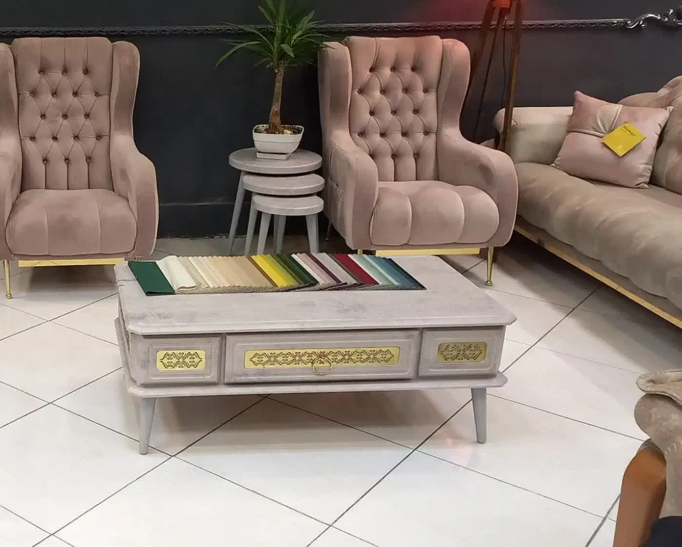 میز جلو مبلی|مبلمان خانگی و میز عسلی|مشهد, شهرک امام هادی (شهرک غرب)|دیوار