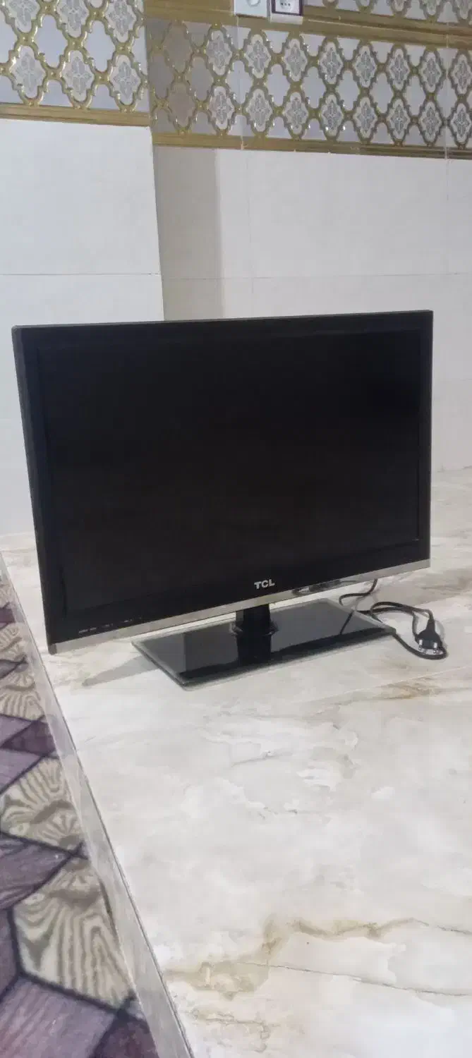 تلویزیون TCLسالم بشرط ۲۴LED|تلویزیون و پروژکتور|گرگان, |دیوار