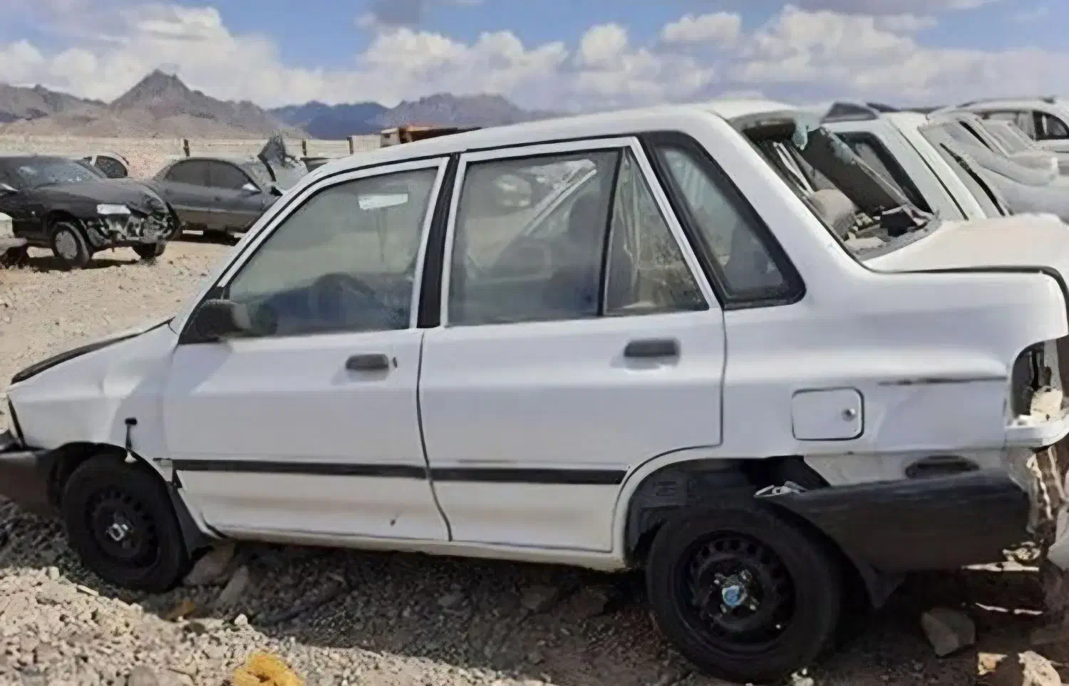 خودرو های فرسوده سوخته تصادفی|خودرو سواری و وانت|رودبنه, |دیوار