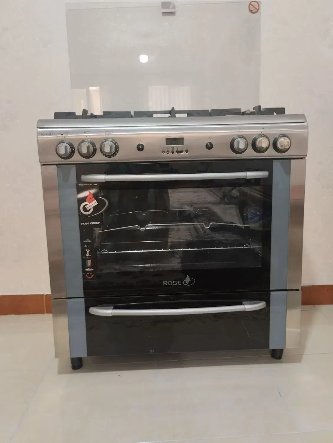 گاز فر در حد نو|اجاق گاز و لوازم برقی پخت‌وپز|نسیم‌شهر, |دیوار