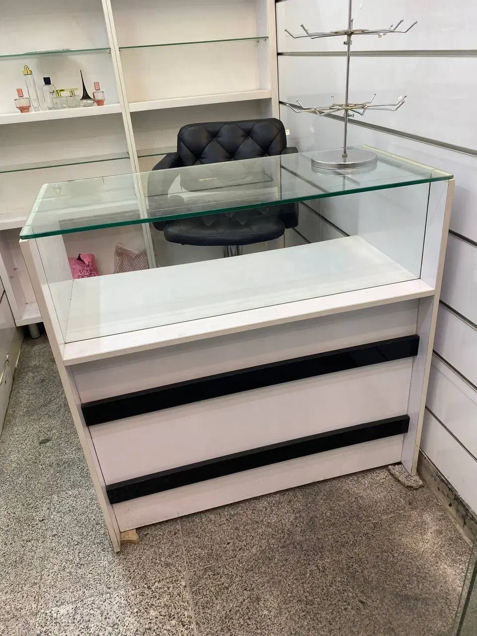 پیشخوان MDF در حد نو|فروشگاه و مغازه|تنکابن, |دیوار