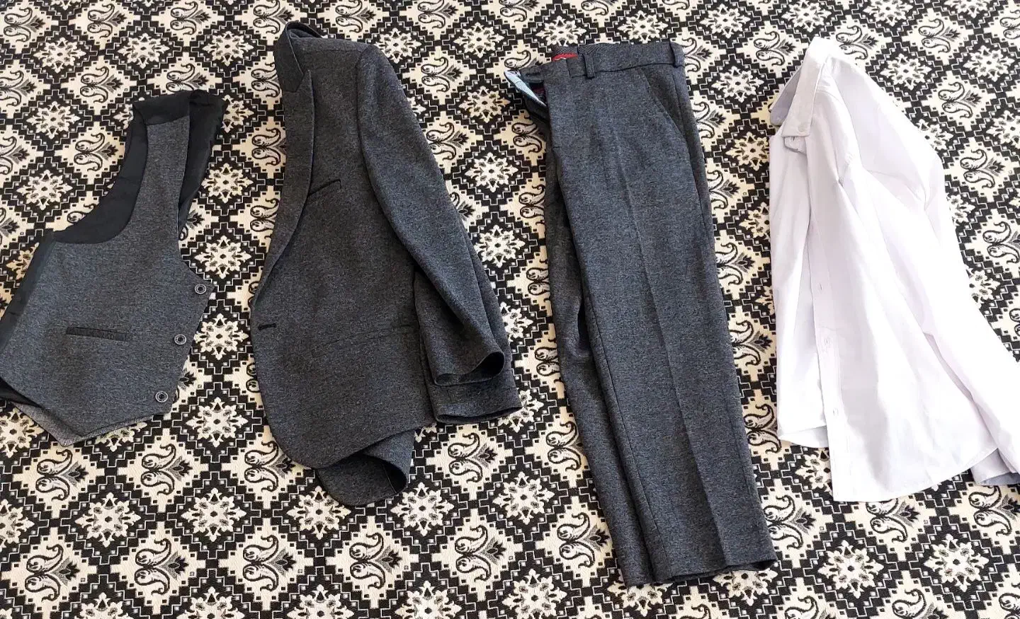 کت و شلوار بچه گانه|کفش و لباس بچه|اردبیل, |دیوار