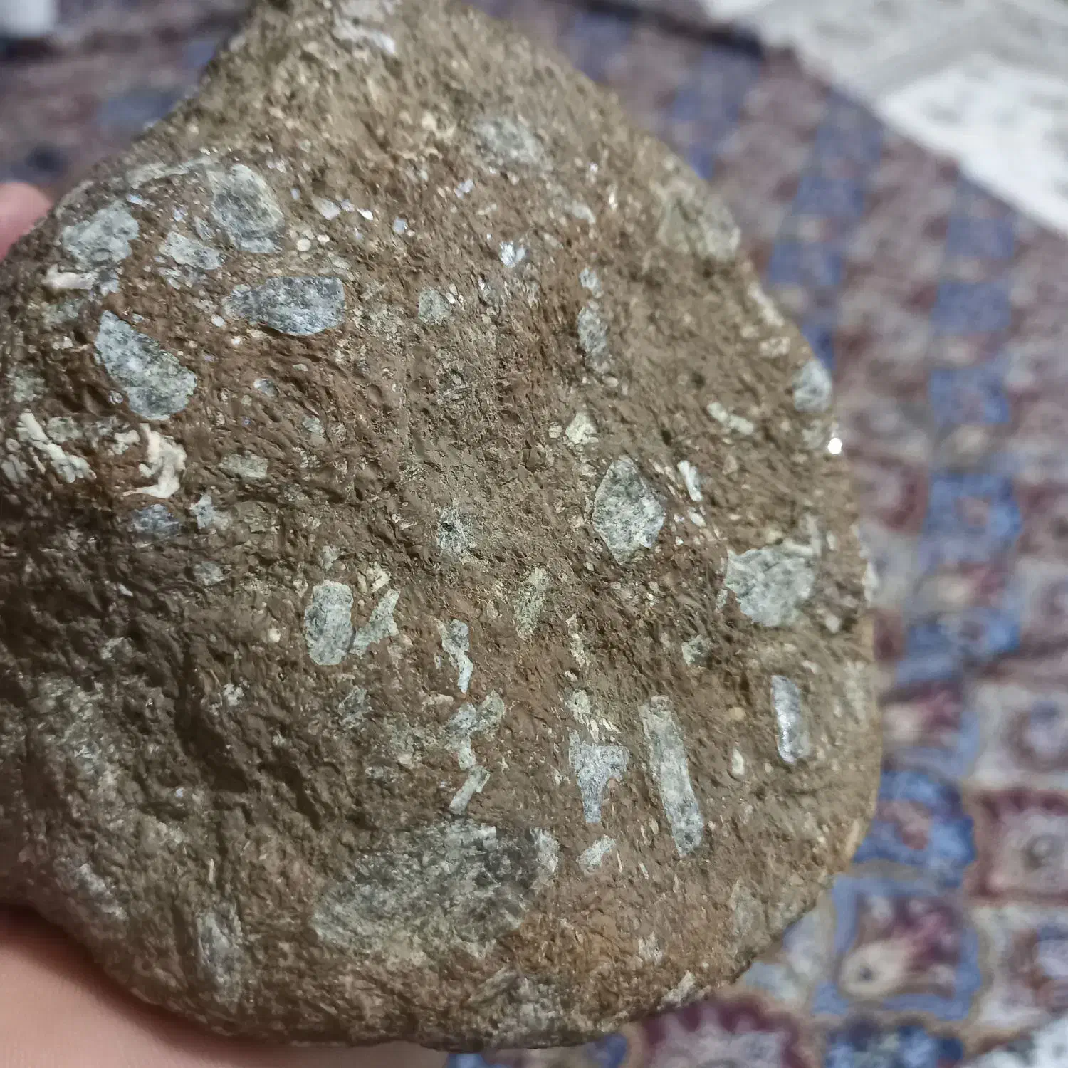 سلام دوستان چندتا سنگ الماس با یه سنگ طلا|جواهرات|تالش, طولارود|دیوار