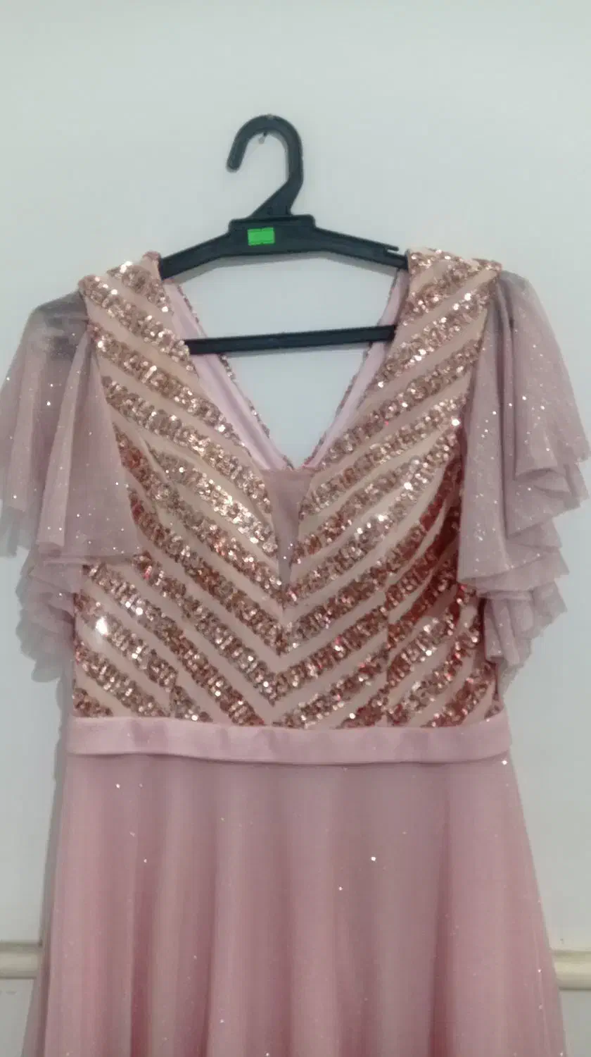 لباس مجلسی.|لباس|ساوه, |دیوار