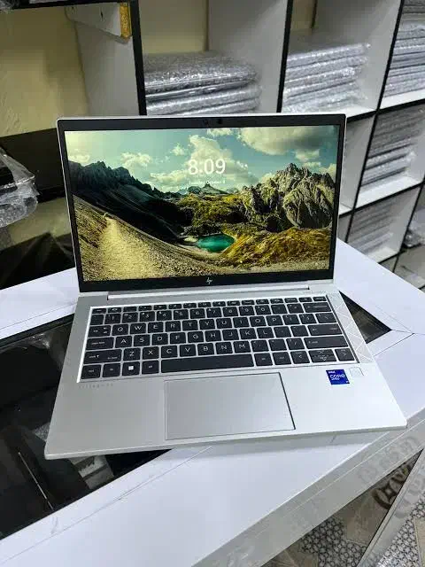 لبتاپ اچ پی ۸۳۰g8 لمسی|رایانه همراه|زنجان, |دیوار