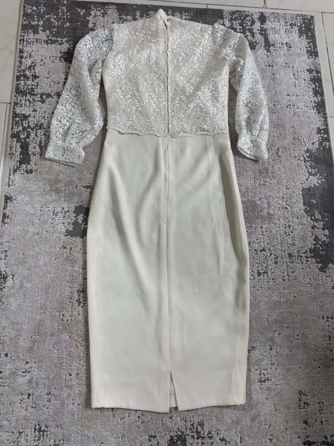 لباس مجلسی|لباس|مشکین‌دشت, |دیوار