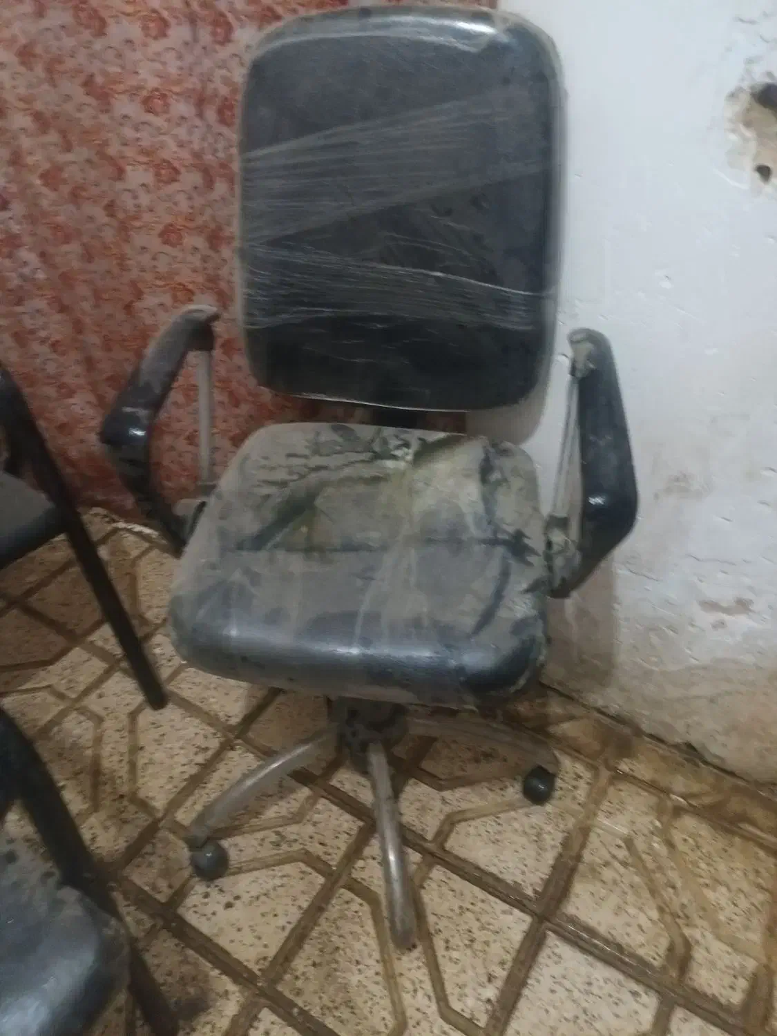 دوعددصندلی|میز و صندلی غذاخوری|مشهد, سیس‌آباد|دیوار