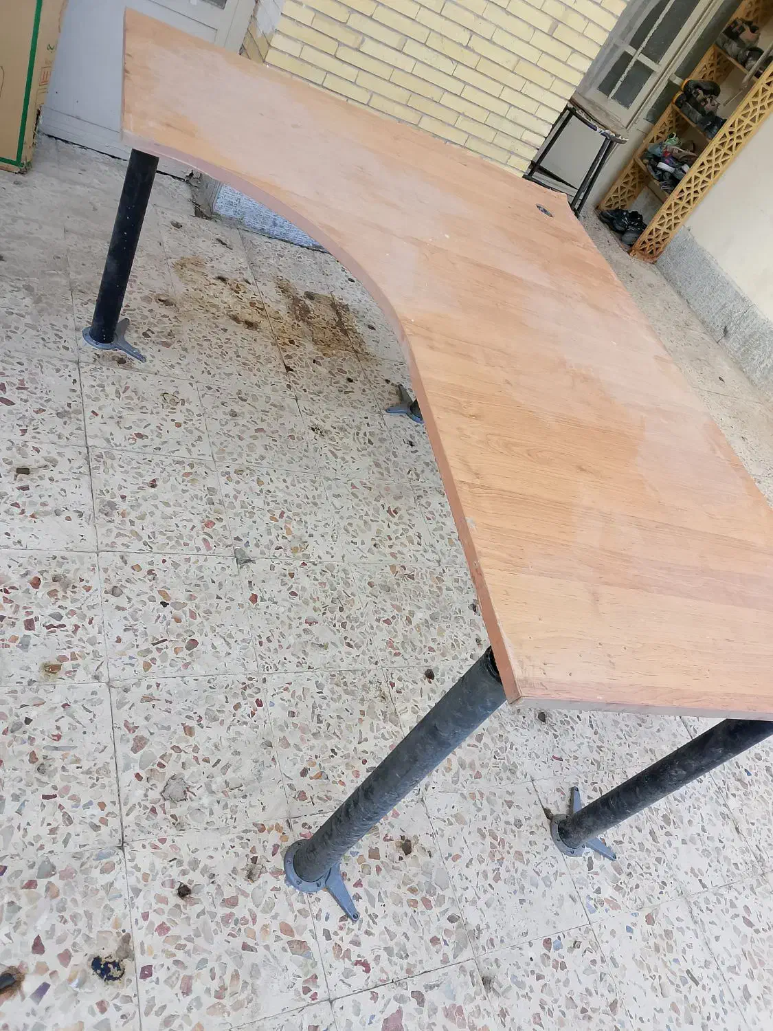 میز اداری در حد قیمت مناسب|مبلمان اداری|کرمان, |دیوار