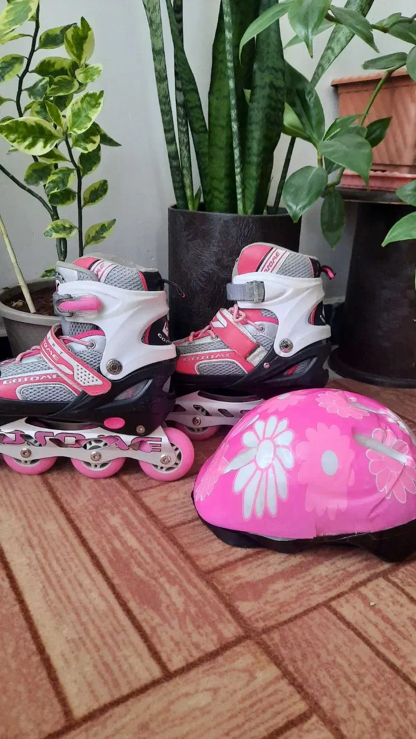 کفش اسکیت سواری|دوچرخه، اسکیت، اسکوتر|آبدانان, |دیوار