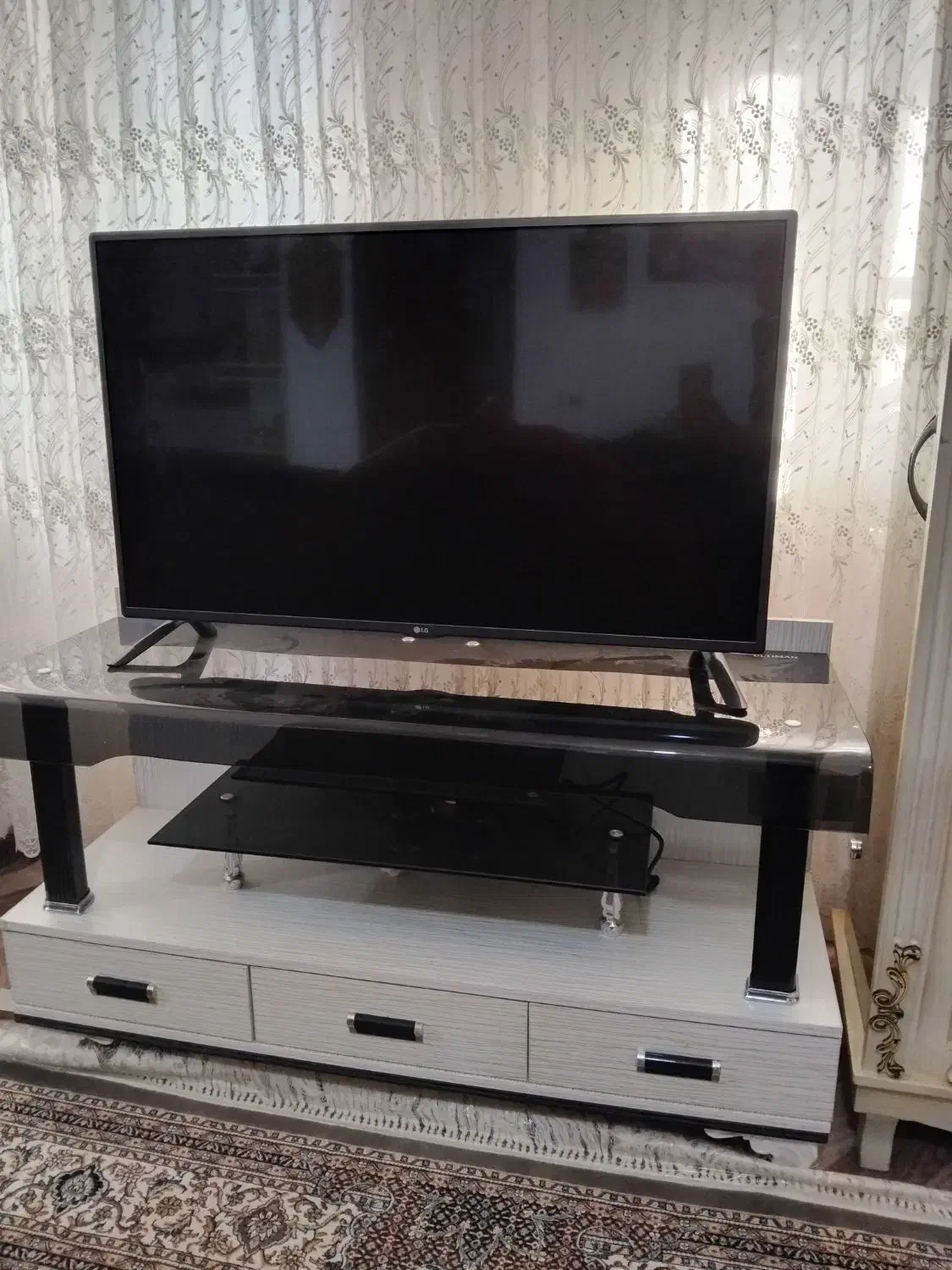 لوازم خانه|تلویزیون و پروژکتور|اردبیل, |دیوار