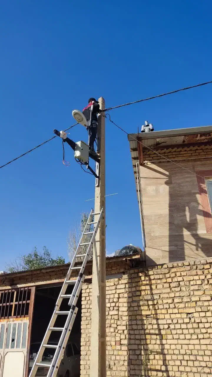 نصب دوربین و دزدگیر اماکن و عیب یابی|خدمات پیشه و مهارت|خمین, |دیوار